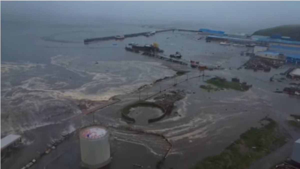 Así fue el momento en el que el tsunami ingresó a Rusia