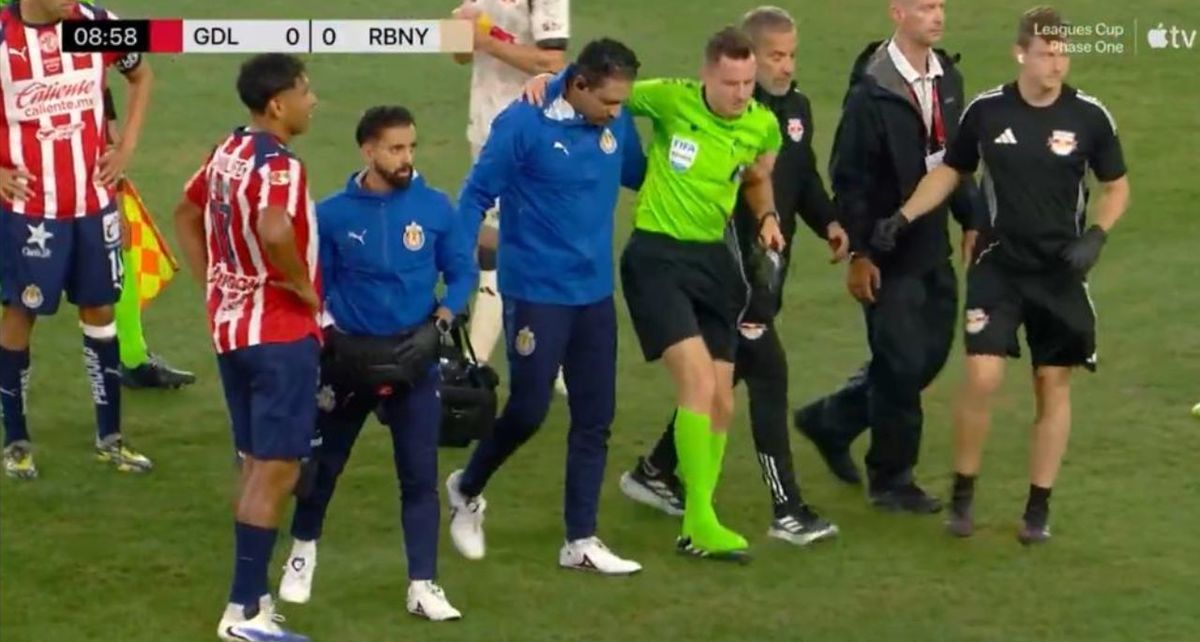 Lukasz Szpala se lesionó en el Chivas vs. New York Red Bulls (Especial)