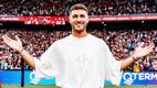 Santi Gimenez fue aclamado por los aficionados (@Feyenoord)