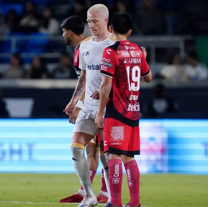 Marco Reus y Gilberto Mora (Imago7)