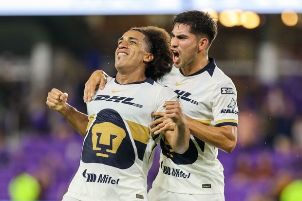 Adalberto Carrasquilla fue catalogado como el mejor jugador del partido. Foto:@PumasMx