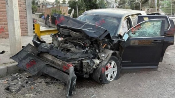 Así había quedado la camioneta en donde viajaba Yanin Campos (Captura X)