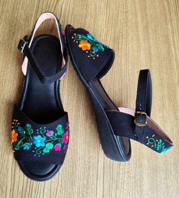 Huaraches tradicionales de Yalalag, Oaxaca