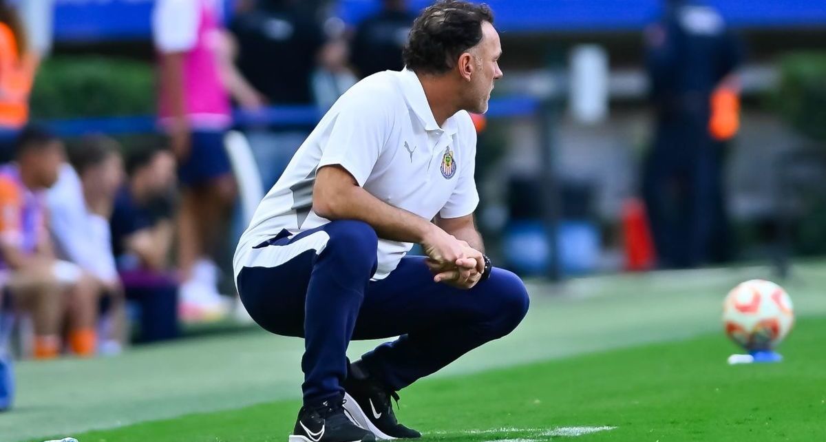 Milito busca que Chivas no vuelva a fracasar en la Leagues Cup. (Foto: Mexsport)