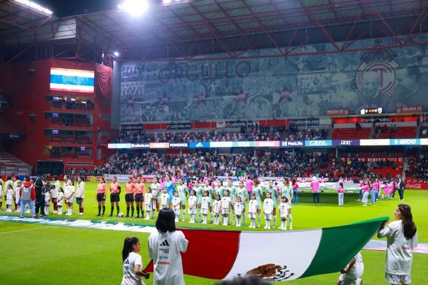 Himno nacional antes del México vs. Tailandia (Imago7)