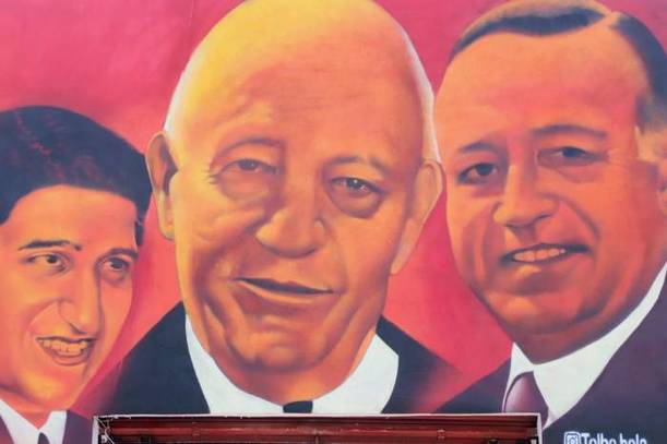 Directivos del Toluca en el mural de Tolbe (Iván Carmona)