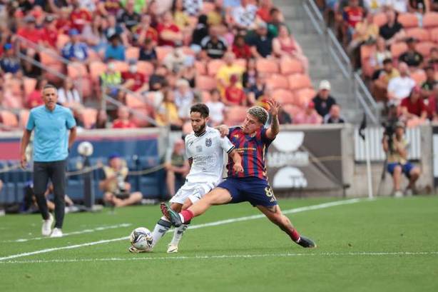 Real Salt Lake y Querétaro se nulificaron en el campo (@Club_Queretaro)