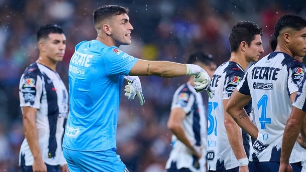 Santiago Mele en un juego de Rayados en el AP2025 (Mexsport)