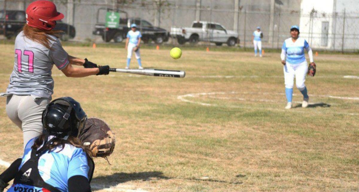 El softbol es un deporte que se practica en el Cereso Femenil. (Foto: Cortesía)