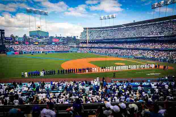 Hay muchos mexicanos en los partidos de Dodgers.