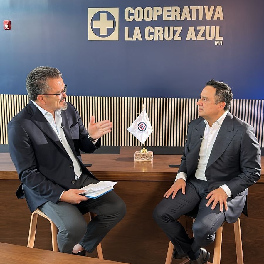 Hermosillo entrevistó para Fox Sports a Víctor Velázquez. (@CHermosillo27)