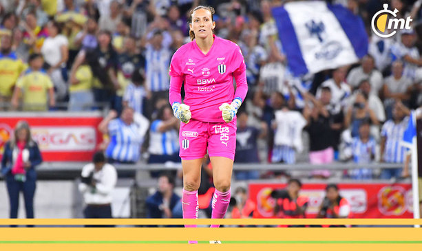 Pamela Tajonar logró atajar dos penales al Club América (IMAGO7).