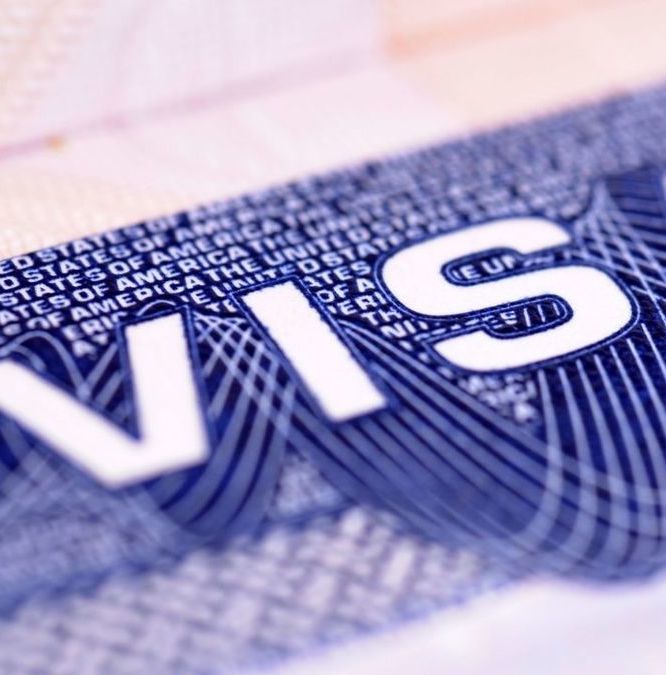 La Embajada de Estados Unidos anunció cambios en el proceso de renovación de la visa americana a partir de septiembre del 2025. Foto: Freepik