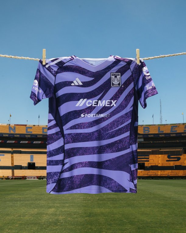 Así luce el color morado como parte de las felinas. (Foto: Tigres/ adidas)