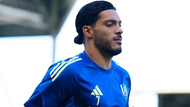 Raúl Jiménez este sábado ante Eintracht Frankfurt (X: @Fulham)