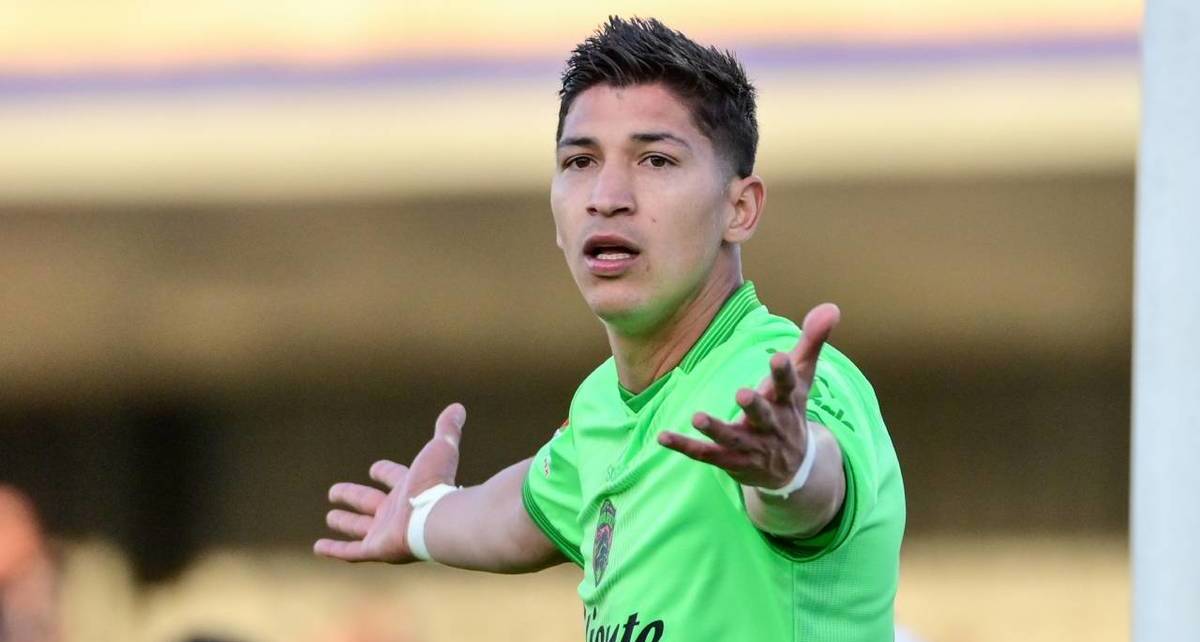 Ángel Zaldívar reclama en juego de Juárez (Imago7)
