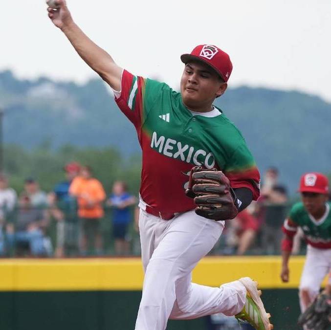 México remonta ante Puerto Rico en Serie Mundial / AP
