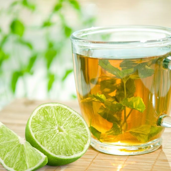 ¿Para qué sirven las hojas de limón? Beneficios y formas de uso.  Foto: MediotiempoIA