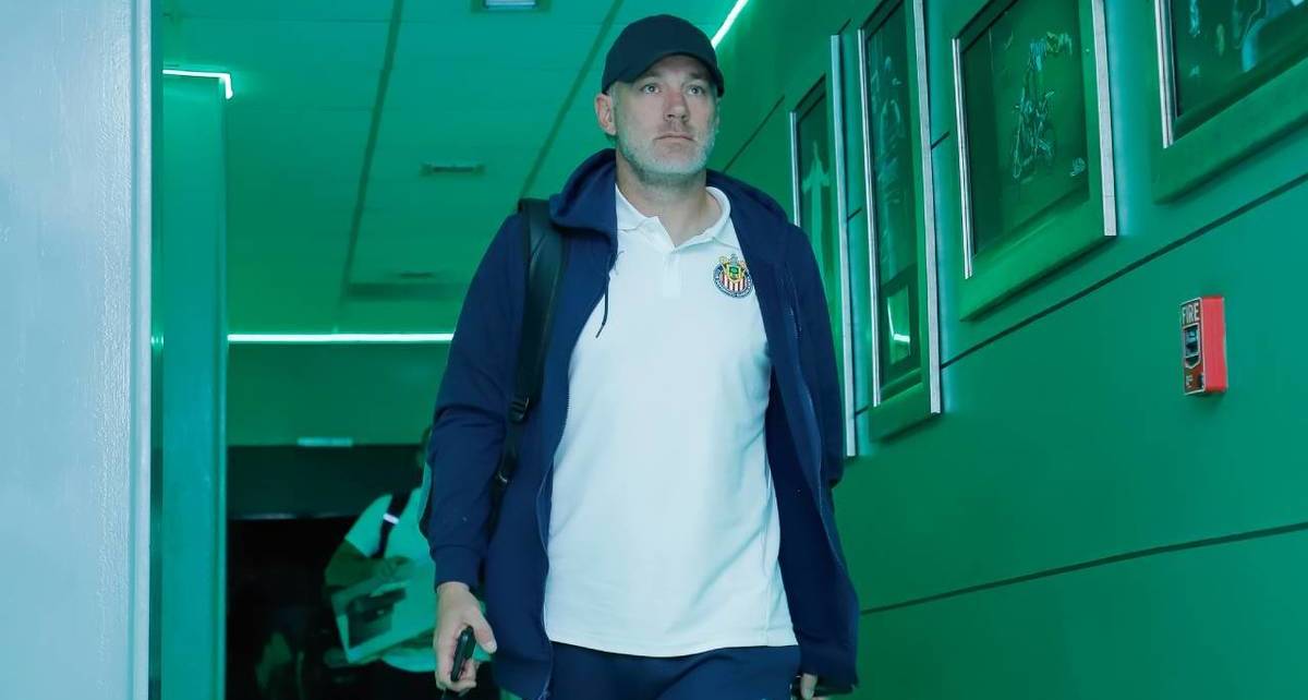 Las Chivas de Milito no la están pasando bien en la Liga MX (Imago7)