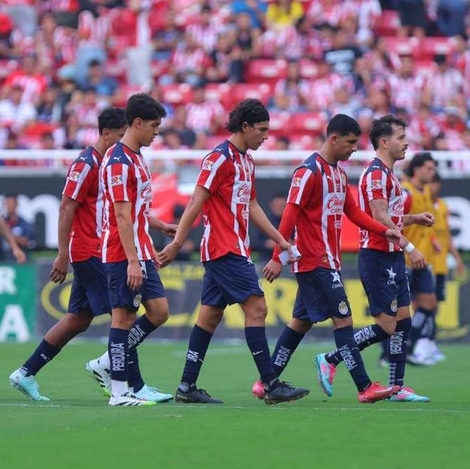 Chivas no la está pasando bien en el Apertura 2025 (Imago7)