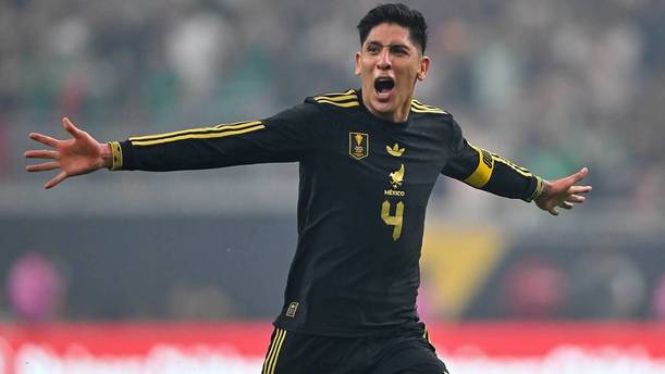 Edson Álvarez celebra con la Selección Mexicana (Imago7)
