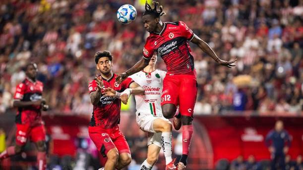Tijuana puso el marcador 2-0 sobre las Chivas (Imago7)
