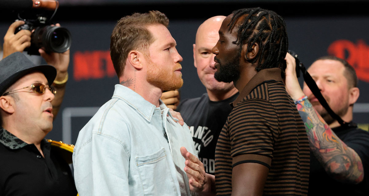 Canelo Álvarez y Crawford tuvieron su última conferencia de promoción. (Foto: AFP)