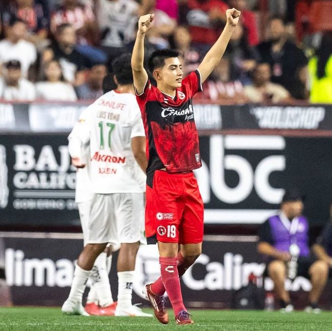 Gilberto Mora le marcó doblete a Chivas este viernes (Imago7)