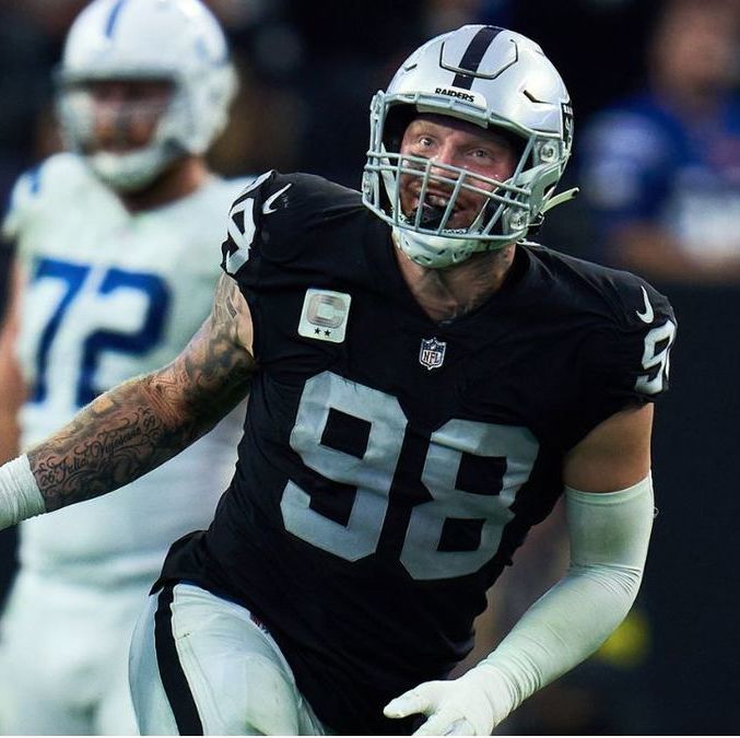 Maxx Crosby, defensive end de los Las Vegas Raiders (X: @Raiders)