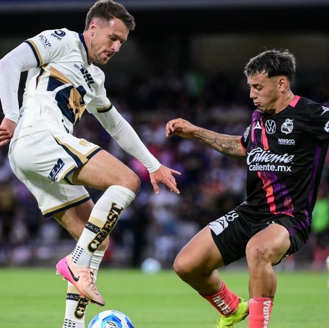Aaron Ramsey durante su debut con los Pumas ante Puebla (Imago7)