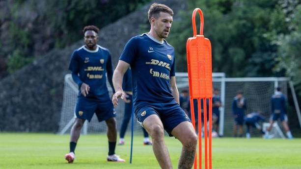 Aaron Ramsey, en un entrenamiento (@PumasMX)