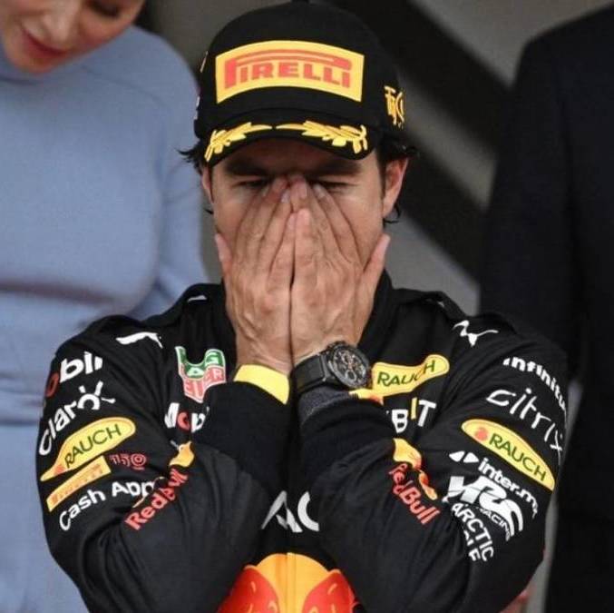 Checo Pérez, tras una de sus carreras en F1 (AFP)