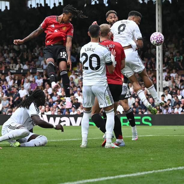 para top Fulham vs Manchester United 3