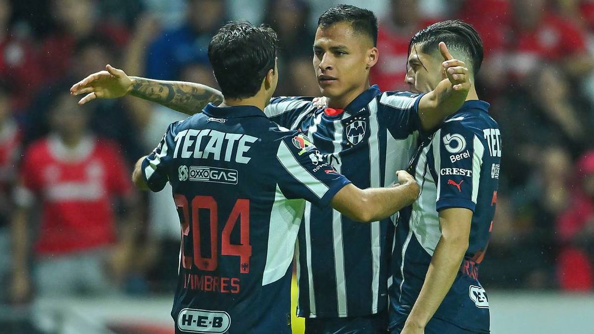 Rayados podrá contar con Roberto de la Rosa (Imago7)