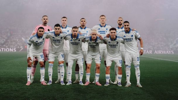 Rodrigo Huescas fue titular en el duelo para clasificar a Champions League (X: @FCKobenhavn)