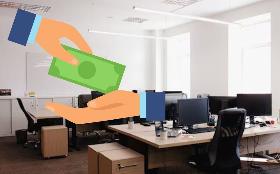 Los empleados deben recibir un pago triple (Freepik)