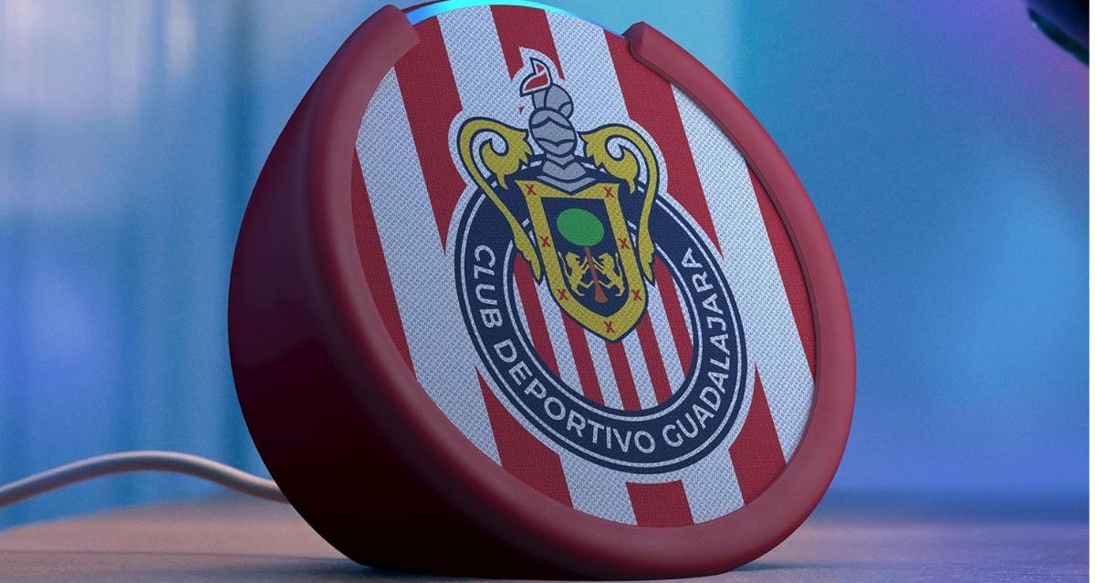 ¿Cuál es el precio de la echo pop inspirada de las Chivas? Te decimos