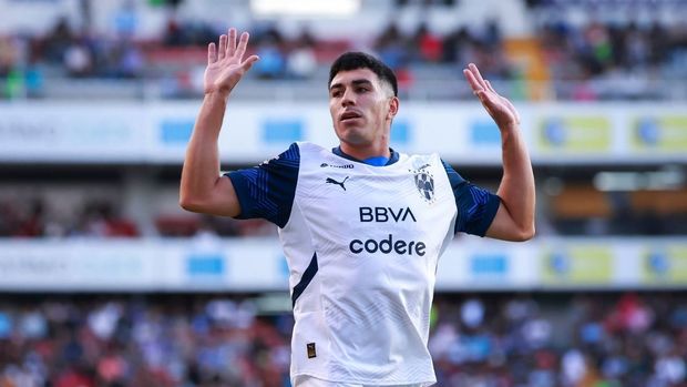 El Corcho renovó con Rayados pese a que la afición no está contenta con él. (Foto: Imago7)