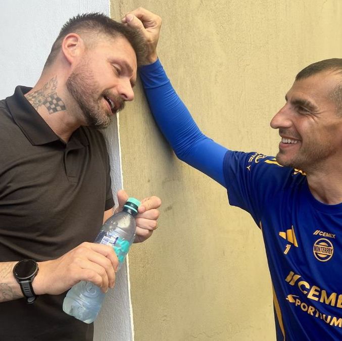 Rafael Sobis y Nahuel Guzmán (X: @TigresOficial)