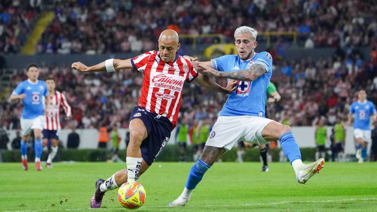 Chivas y Cruz Azul viven realidades distintas en el Apertura 2025