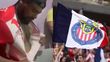 Aficionado renunció a Chivas tras romper su playera (Captura)