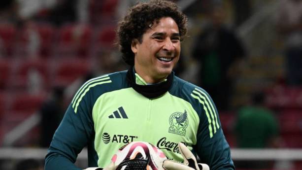 Memo Ochoa en un juego de la Selección Mexicana (Mexsport)