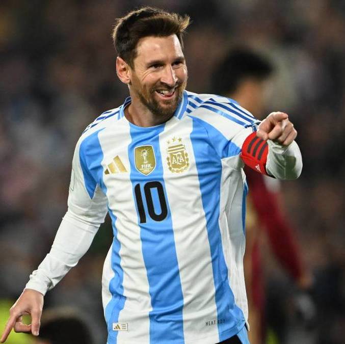 Lionel Messi hizo un doblete ante Venezuela (AFP)