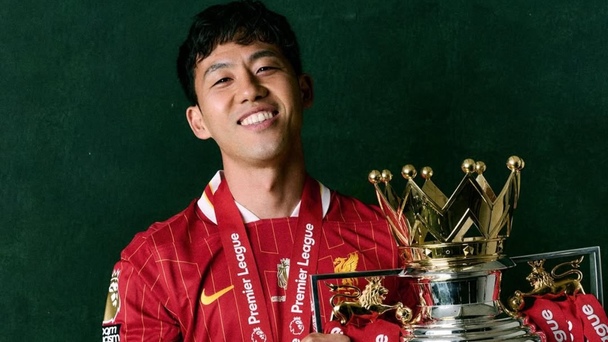 Wataru Endo, jugador del Liverpool de la Premier League (@endowataru)