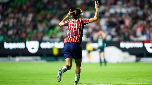 Alicia Cervantes marcó el primer gol de Chivas ante León (Imago7)