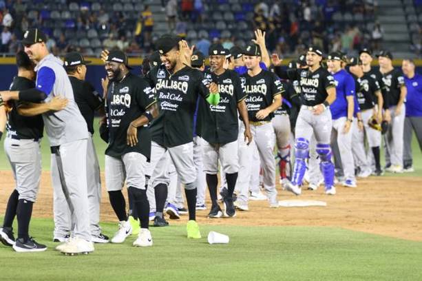 Así celebró Charros el triunfo en la serie (Roberto Alanís)