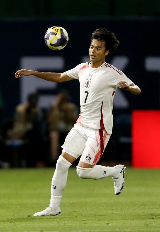 Mitoma dio muestras de su calidad ante la Selección Mexicana (AFP)