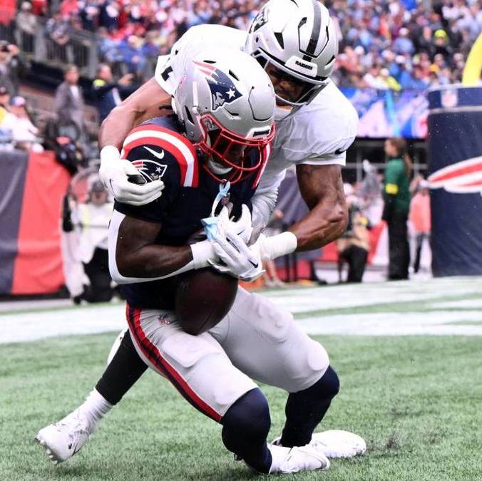 Raiders y Patriots chocaron en la Semana 1 (Reuters)