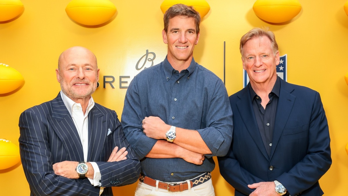 Eli Manning, Georges Kern and Roger Goodell posan en evento de Breitling y NFL (Cortesía)