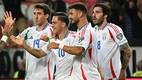 Jugadores de Italia celebran un gol ante Israel (AFP)